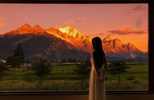 Gucheng District Hotel | ShanJuanYun Panoramic Sunlit Yulong Snow Mountain Hotel