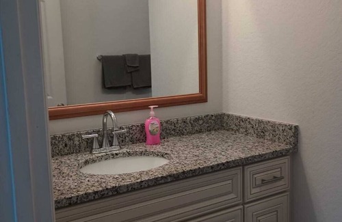 Tavares Condo | Shantiniketan I 1/2801/50 minutes to the Disney 2 mile to down town Tavares.