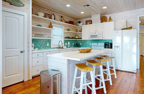 Safe Harbor House | Shared Pool, Golf Cart Access