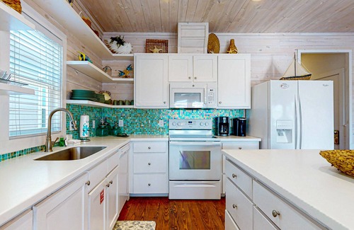 Safe Harbor House | Shared Pool, Golf Cart Access