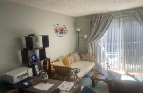 Federal Way House | Shared Space with Private room in Beautiful Lakefront Apartment