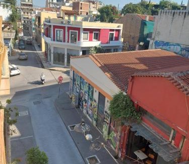 Thissio House | SHARING ROOM IN NEAR THISSIO METRO STATION BY ACROPOLIs