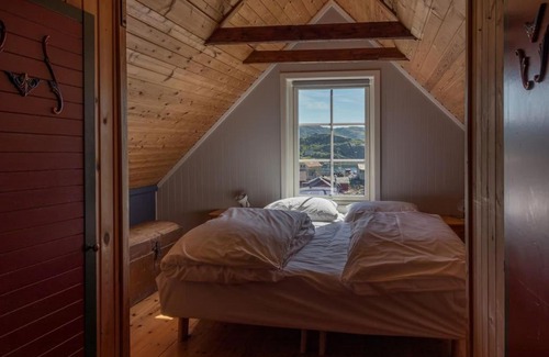 Sund i Lofoten House | Sharming cabin in Sund