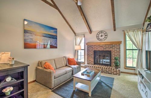 Shawnee Apartment | Shawnee Condo Less Than 10 Mi to Downtown Kansas City!