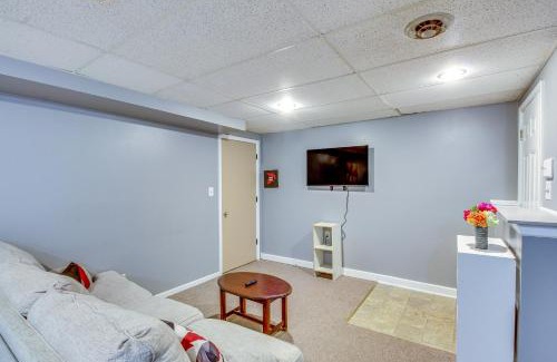 Shawnee Apartment | Shawnee Vacation Rental about 11 Mi to Kansas City!