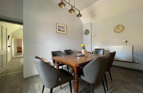 Arnisdale House | Sheena's But'n'ben