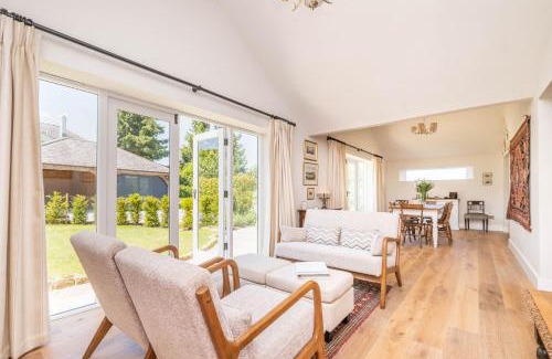 Byworth House | Sheepdown by inspirestays-com