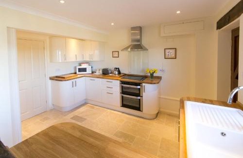 Snowshill Village House | Sheepscombe Byre