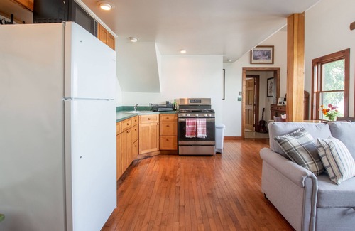 Ovid House | Sheldrake Solitude: "Simple and Private on Cayuga Lake