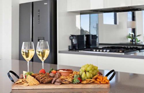 Shellharbour Apartment | Shellharbour Seaview Luxury Escape