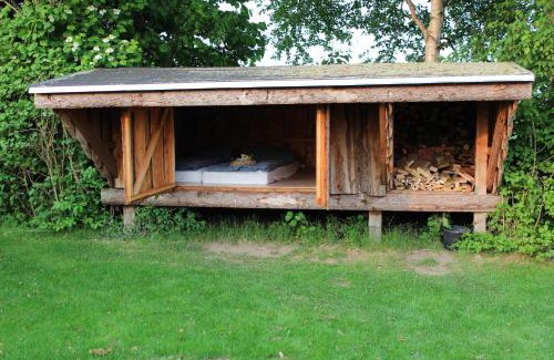 Flemming Other | Shelterliv med luksus, nærvær og vildmarksbad
