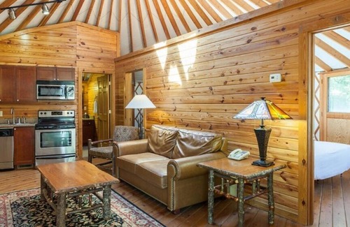 Gordonsville Condo | Shenandoah Crossing™ - 2 Bedroom 1 Bath Yurt