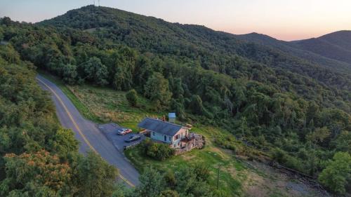 Stanley House | Shenandoah Hideaway
