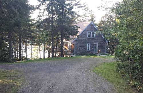 Friendship House | Shepherd's Cove - 5 Acre Beautiful Ocean-front Family Compound In Mid-coast Main