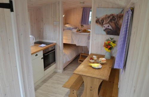 Bedfield House | Shepherds Hut 6