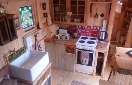 Balnain House | Shepherds Hut by Interhome