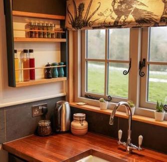 Compton Dando Ski Chalet | Shepherds Hut in countryside near Bath and Bristol