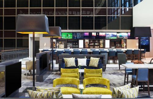 Bloomington Hotel | Sheraton Bloomington