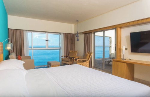 Las Glorias Resort | Sheraton Buganvilias Resort & Convention Center