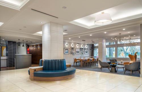 Saskatoon Downtown Hotel | Sheraton Cavalier Saskatoon Hotel