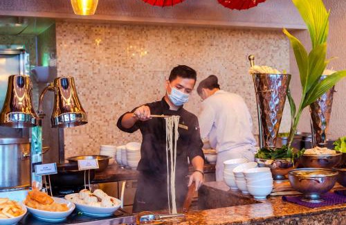 Wanning Hotel | Sheraton Shenzhou Peninsula Resort