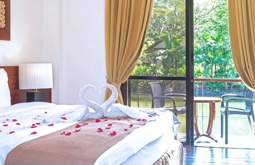 Oton Resort | Sheridan Boutique Resort