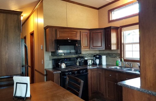 Sherkston Resort | Sherkston Shores Resort, quiet street, close to Funplex. Golf Cart incl