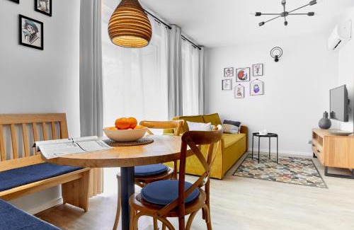 Srodmiescie Apartment | Sherlock Apartment