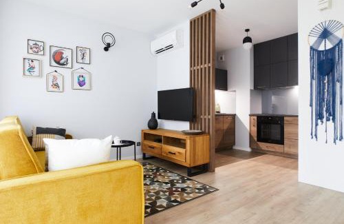 Srodmiescie Apartment | Sherlock Apartment