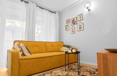 Srodmiescie Apartment | Sherlock Apartment