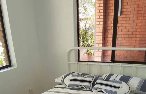 Lake Macquarie City Council House | Shingle Splitters Point Lake House