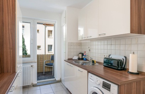 Marienburger Hohe/Galgenberg Apartment | ☆Shiny 75m² | balcony | washing machine | Netflix