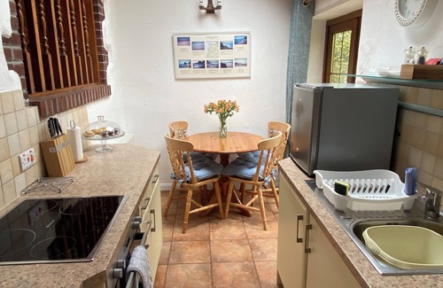 Hartland Cottage | SHIPLOAD COTTAGE, pet friendly, character holiday cottage in Hartland