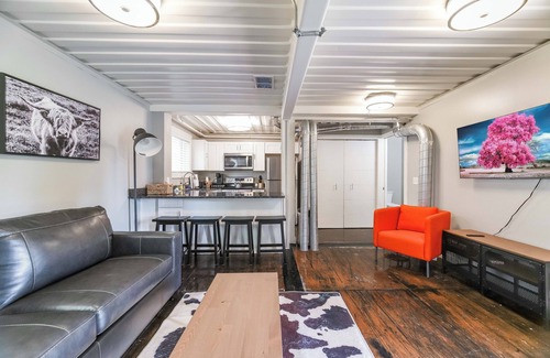 Marysville Apartment | Shipping Container/Marysville-Dublin/golf/pets ok