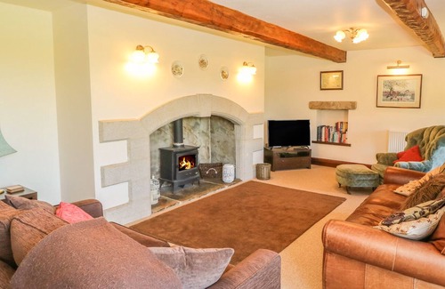 Todmorden Cottage | SHOEBROAD BARN, pet friendly, with open fire in Todmorden