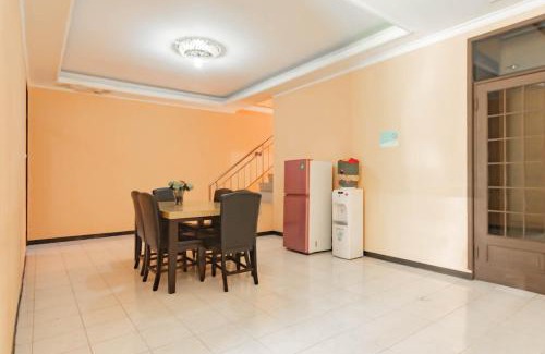 Bandung Hotel | Shofy Guest House Mitra RedDoorz