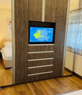 Dumbravita Apartment | SHoliday La Parter cu Parcare Privată și Spațiu Modern