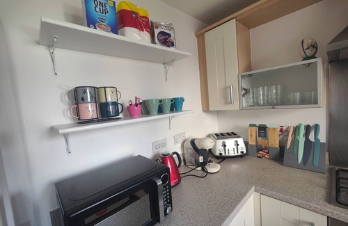 Port Talbot House | Shoreline Aberavon 4 bed by the Beach on the South Wales coast pet friendly