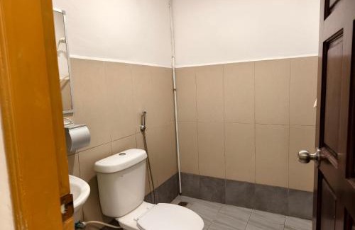 Semporna Hotel | Shoreline Guesthouse 海岸线客栈