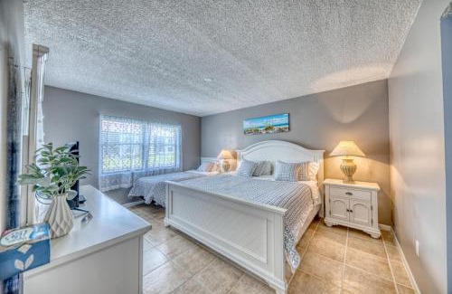 Trailer Estates House | Shorewalk Full Condo Near to IMG-Beaches-Anna Maria