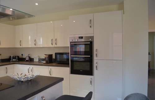Northampton Apartment | Short Breaks - Harcourt Way