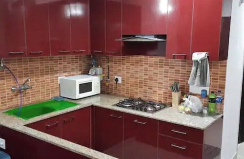 Noida Apartment | Short stays in fully furnished service apartment