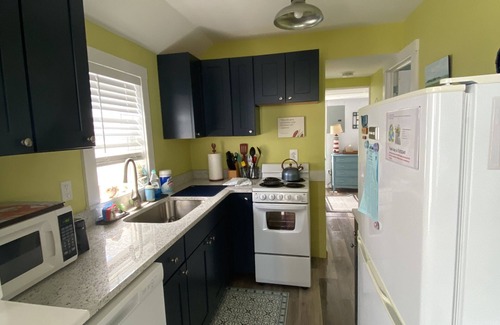 York Beach House | Short walk to Long Sands, recently updated, walk to restaurants