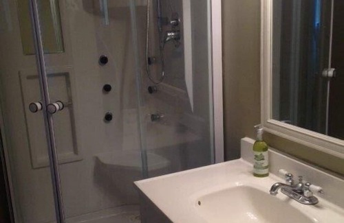 Anglemont House | Shuswap Escape - Two Bedroom Close to the Lake
