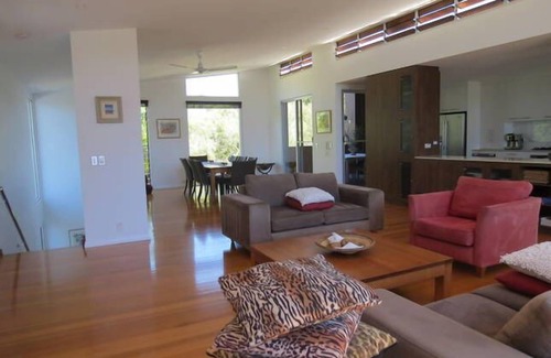 Agnes Water House | Shutters1 available NOW! EASTER availability.nSee also Shutters1A for couples