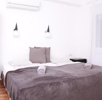 Siofok Aranypart Villa | Sió Lodge