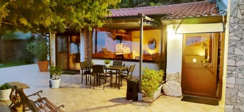 Trecastagni Villa | Sicilian Sunrise Host