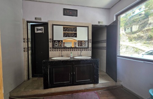 Bhimtal Hotel | SIDDHI VINAYAK HOTEL AND BANQUET