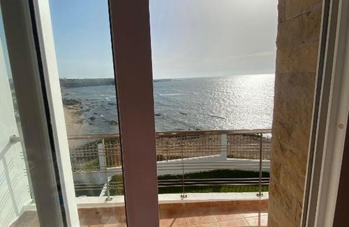 Sidi Bouzid Villa | Sidi Bouzid: Duplex avec vue sur atlantique