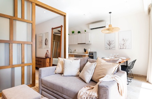 Gonzalo Guerrero Condo | Siempre Ipana, Brand New 1 Bedroom Condo-Blocks to the Beach with Heated Pools